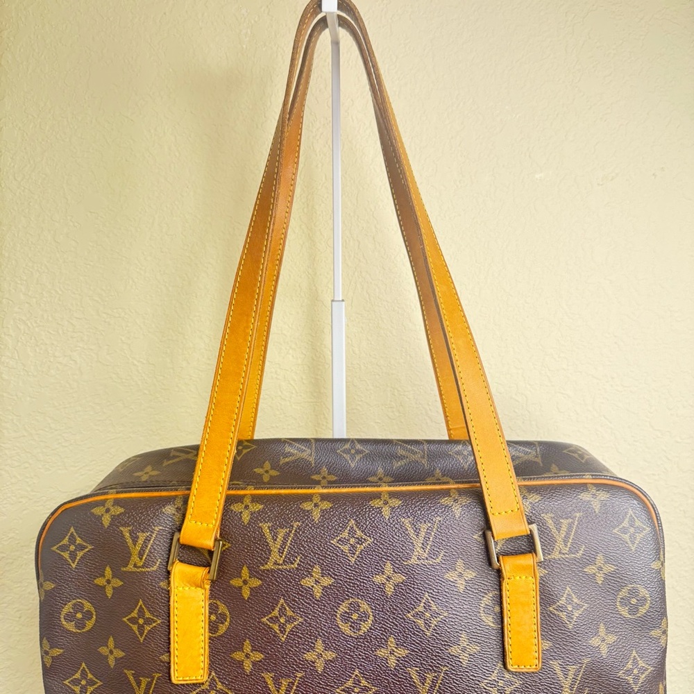 Louis Vuitton Monogram Canvas Cite GM Bag - Picture 5 of 12